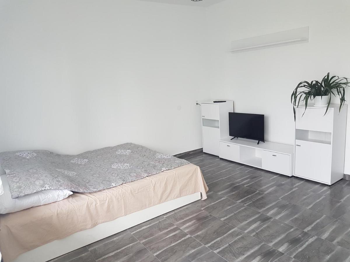 F.H.U Bed And Brekfast Apartment Glinik Ngoại thất bức ảnh